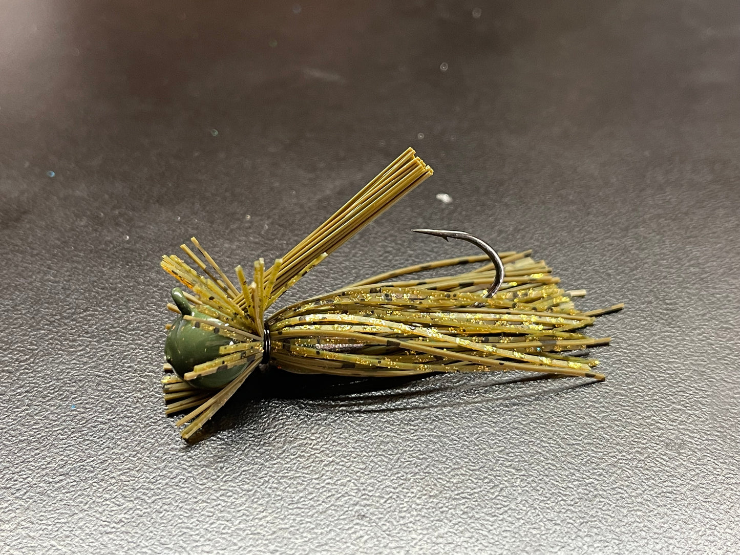 Finesse ball (gold craw)
