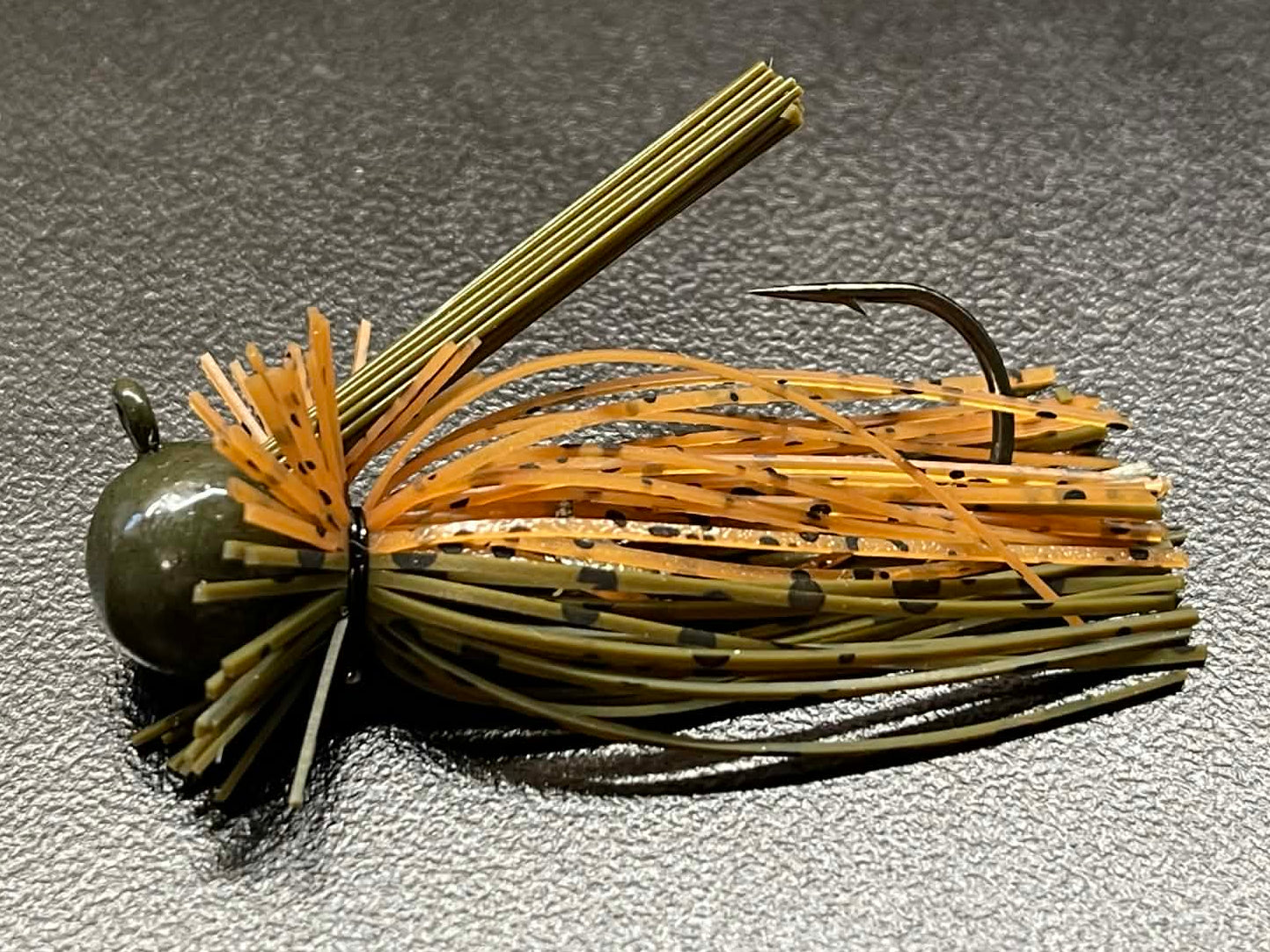 Finesse ball (Green Brown Craw)