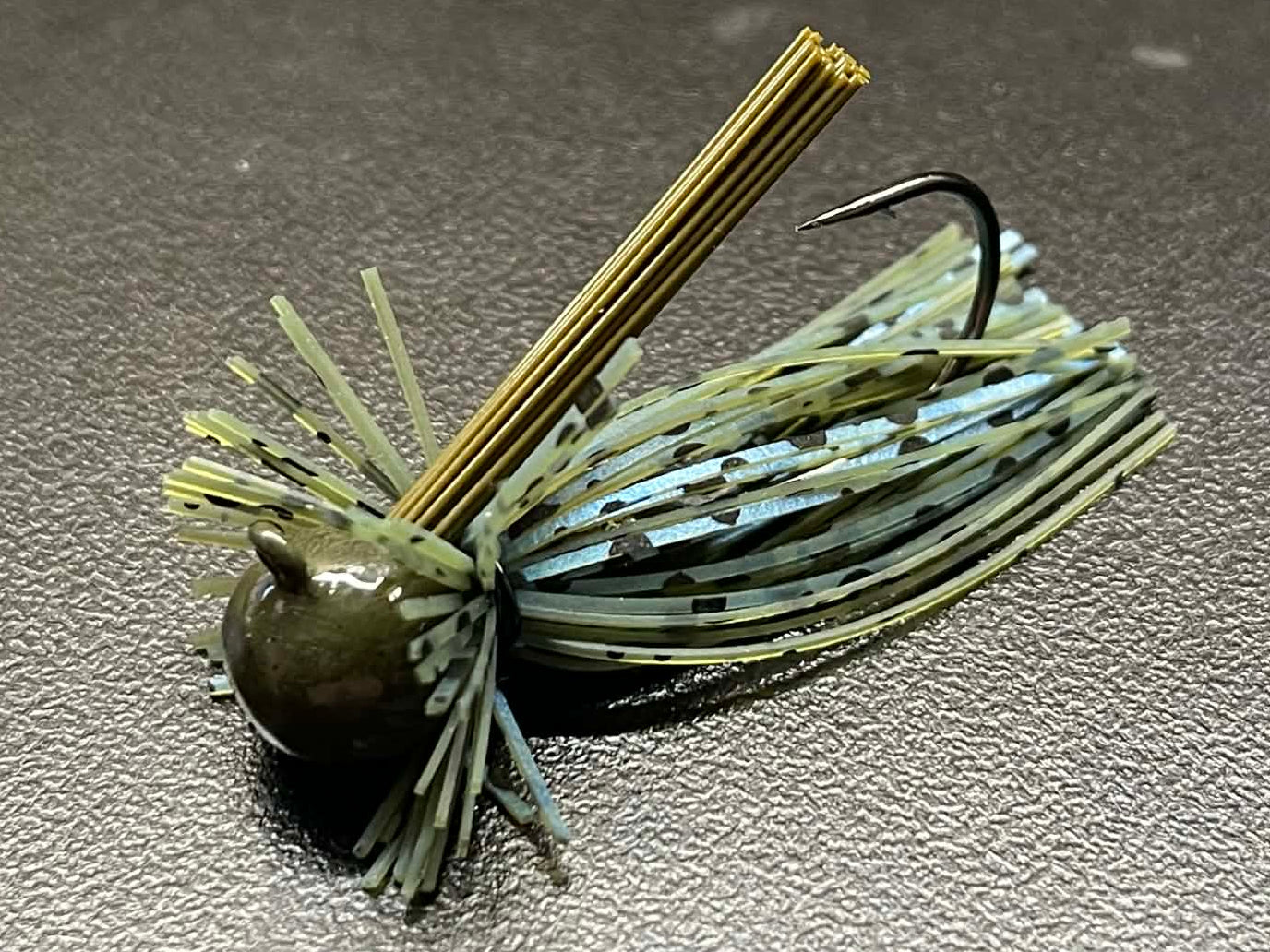 Finesse ball (Blue Craw)